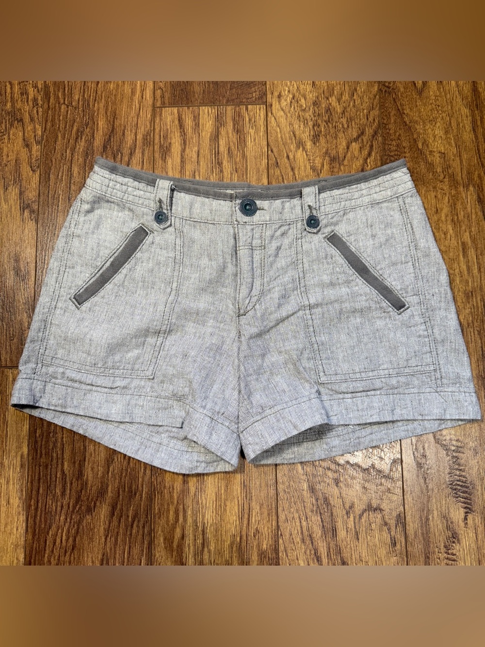 Anthropologie Pilcro Light Gray Linen-Blend Pocket Shorts Size 2